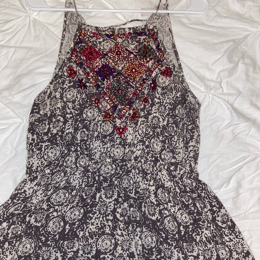 Cute forever 21 spaghetti strap tank